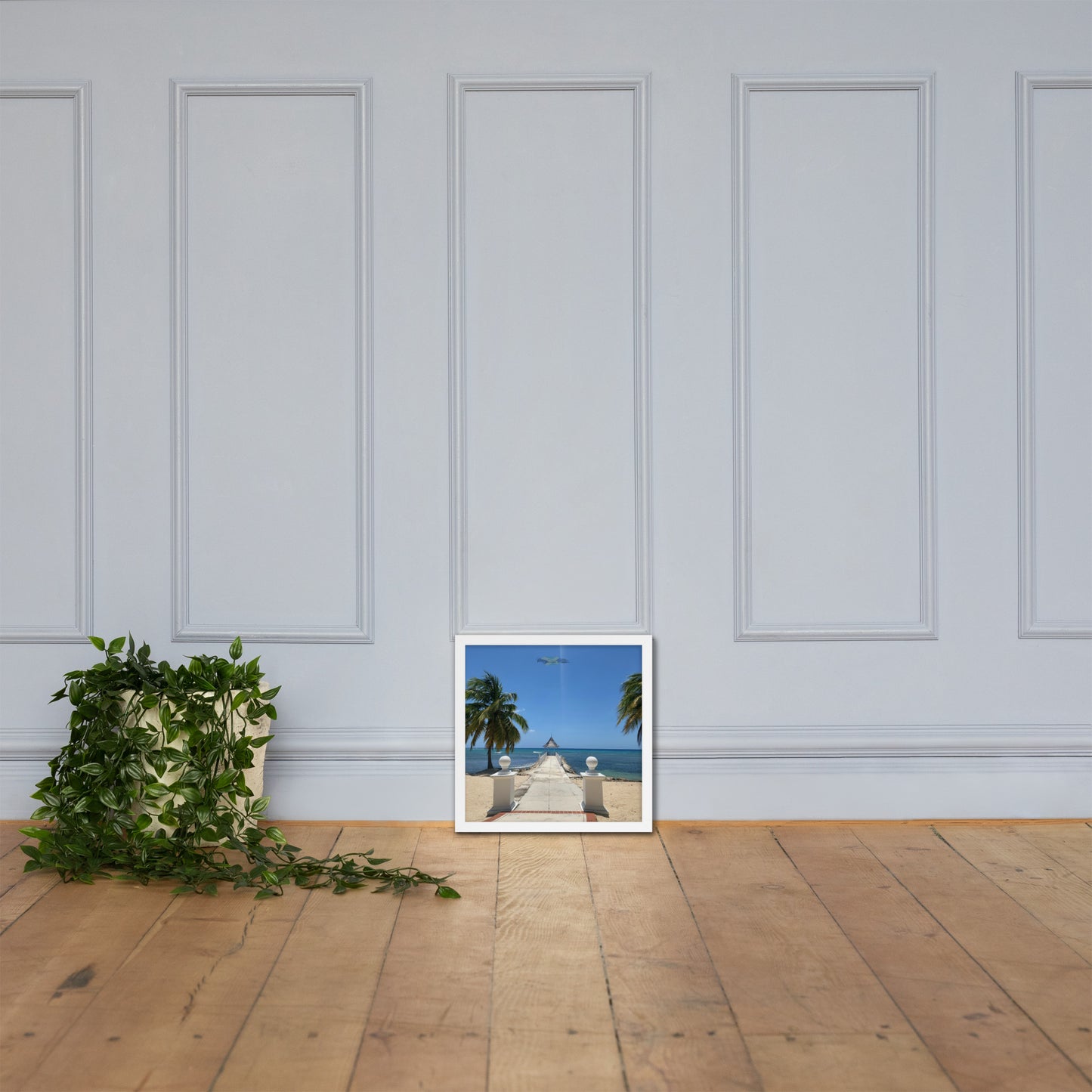 Half Moon's Crown - Picture of Jamaica white 14 x 14